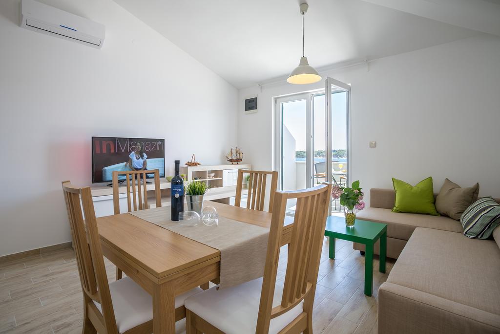 Apartments Oleandar ロゴズニッツァ 部屋 写真